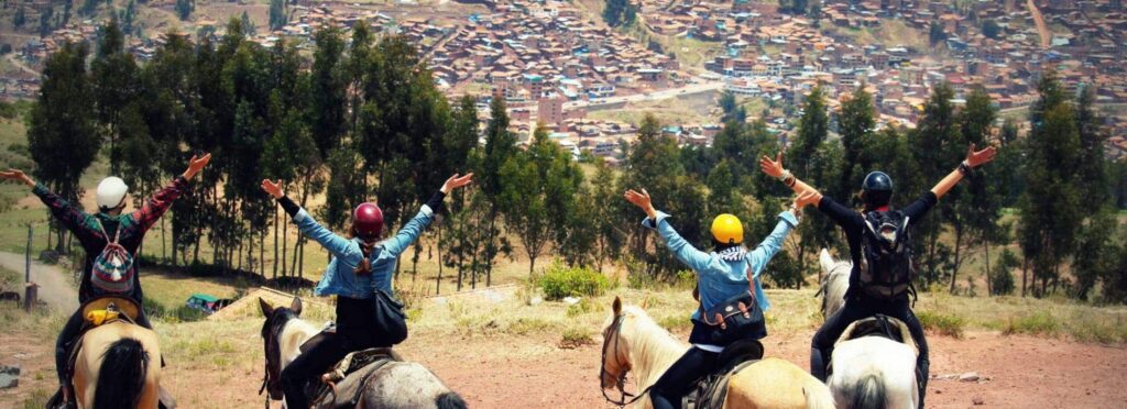 Paseo en Caballos Sacsayhuaman Cusco 1/2 dia